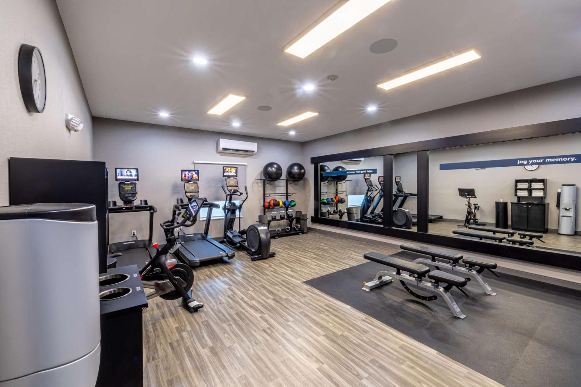 Hampton Inn&Suites Cleburne Extérieur photo