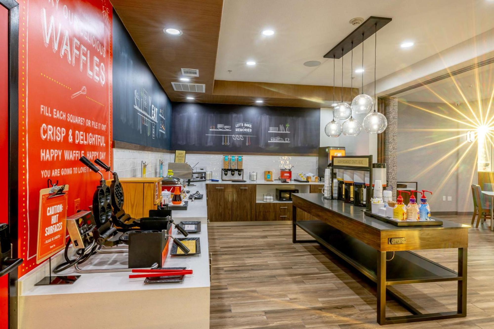 Hampton Inn&Suites Cleburne Extérieur photo